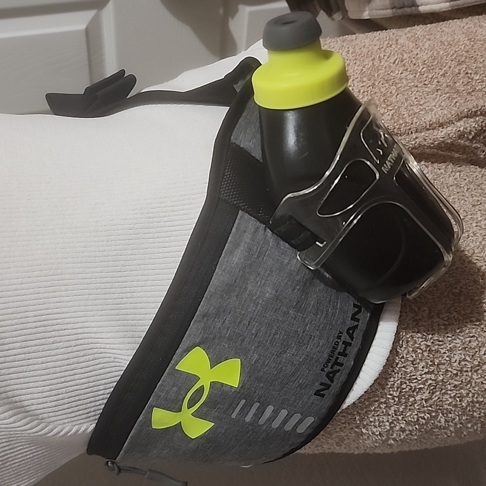 Nathan X under armour mini running waist bag with small water holder